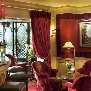 4* Hotel Chambiges Elysees