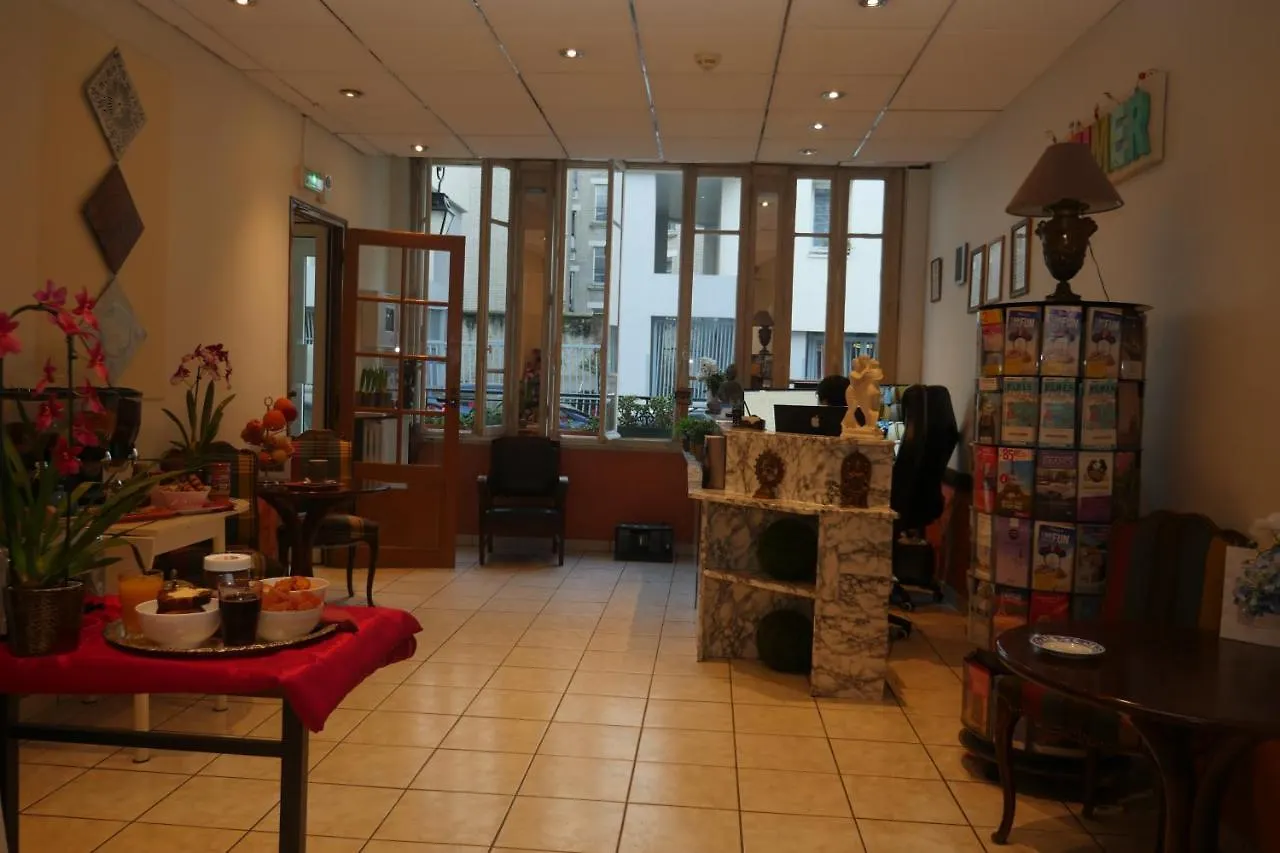 Hotel Novex Paryż